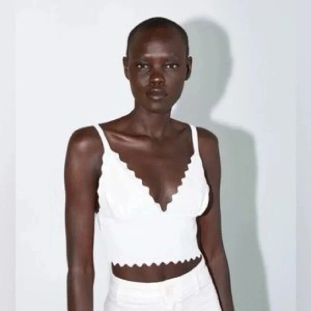 ZARA | Scalloped Hem Bralette - Size L